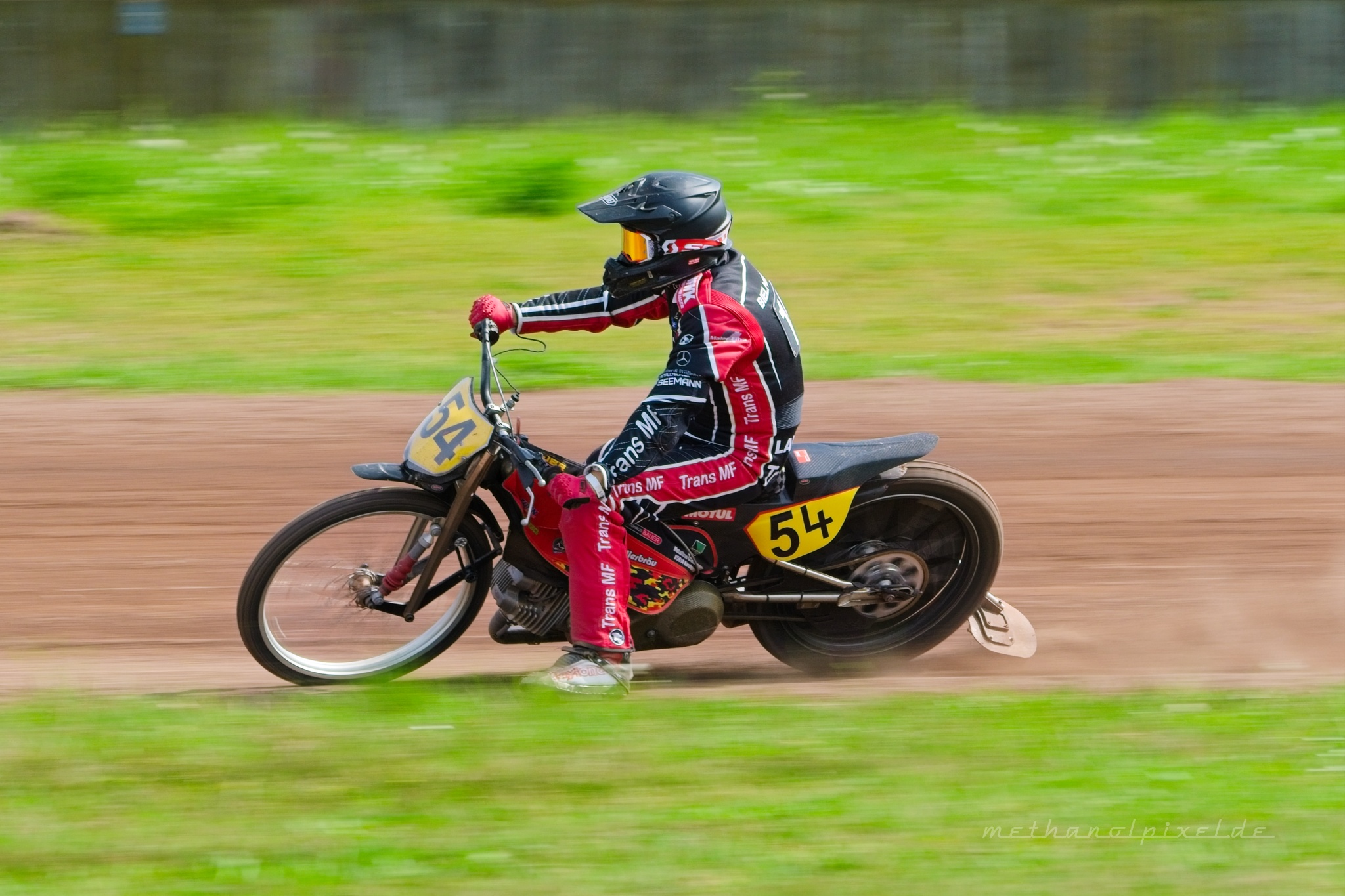 ILCE 7M4   A7405218 2048